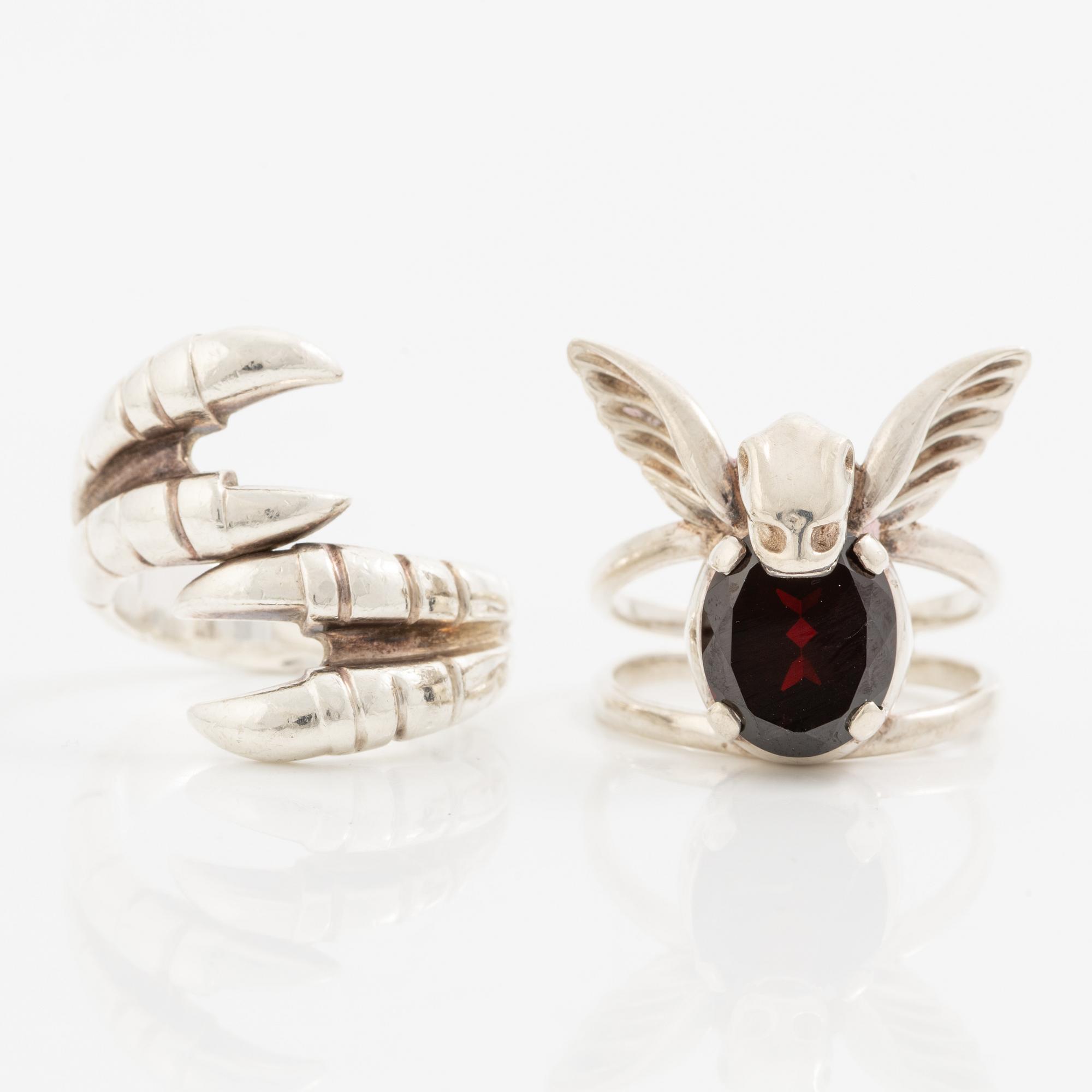 Maria Nilsdotter, ringar, två stycken, silver, "gargoyle ring" och "claw ring double".