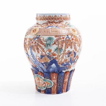 Vas, porslin. Japan, Meiji (1868-1912).