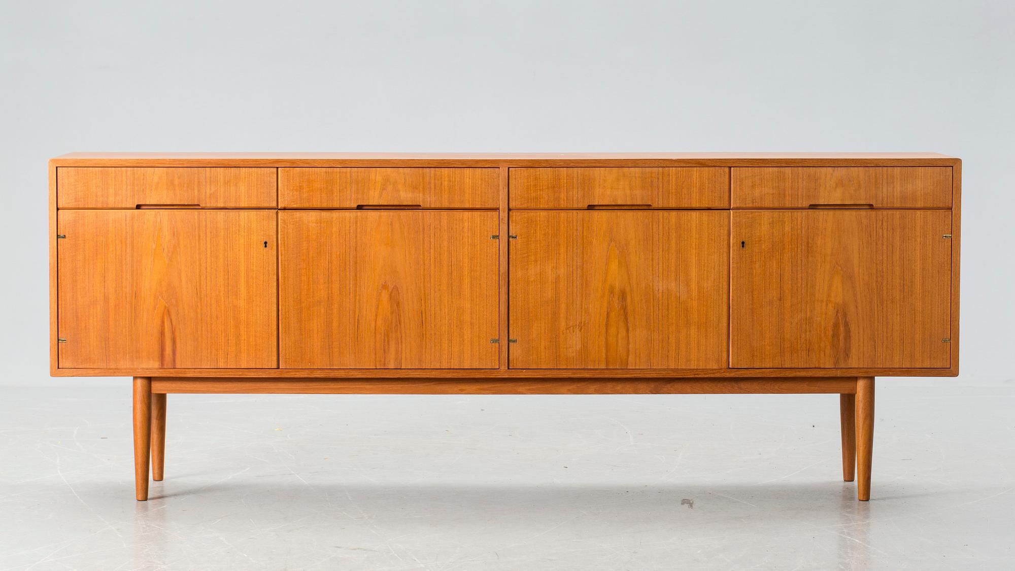 SIDEBOARD, Åsljunga Möbelfabrik, 1900-talets andra hälft.