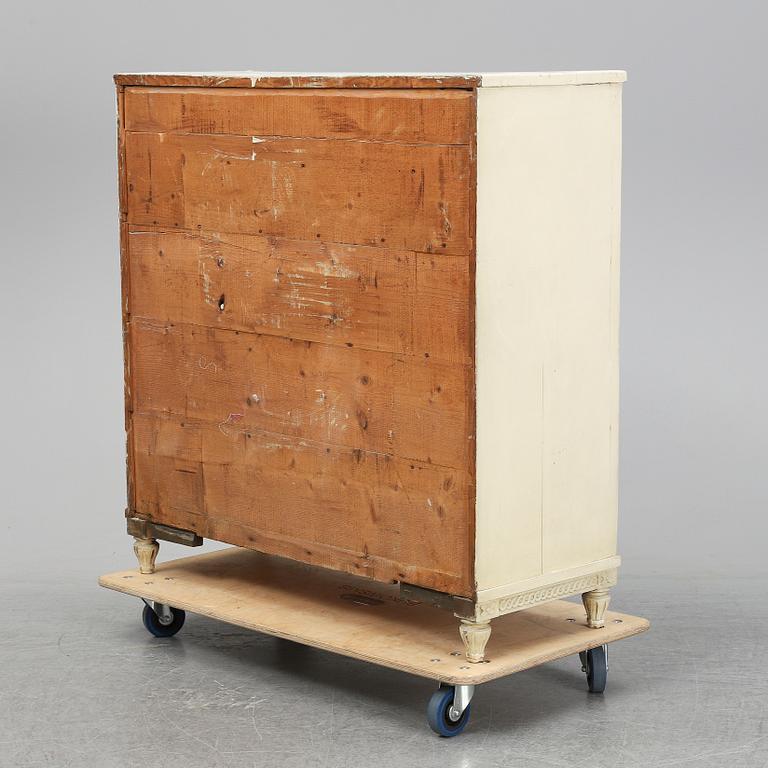 A painted Gustavian sideboard, early 19th Century.