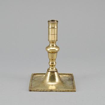 LJUSSTAKE, mässing, barock, omkring sekelskiftet 1700.