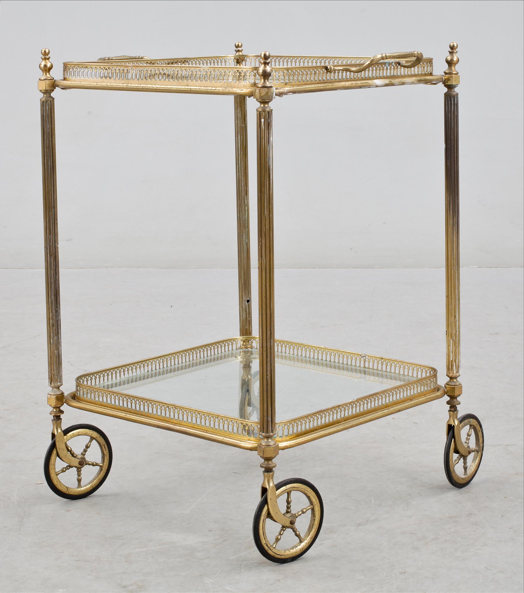 SERVERINGSVAGN, 1900-talets slut.