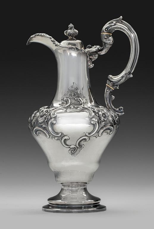 VIINIKANNU, sterling hopeaa. Edinburgh 1843. Korkeus 33 cm. Paino 916 g.