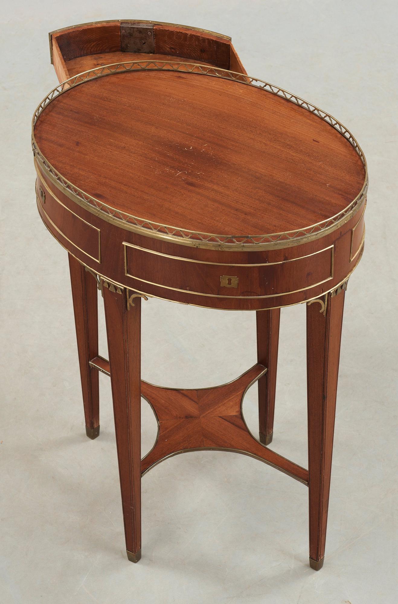 BORD, av Anders Scherling (mästare i Stockholm 1771-1809). Sengustavianskt.