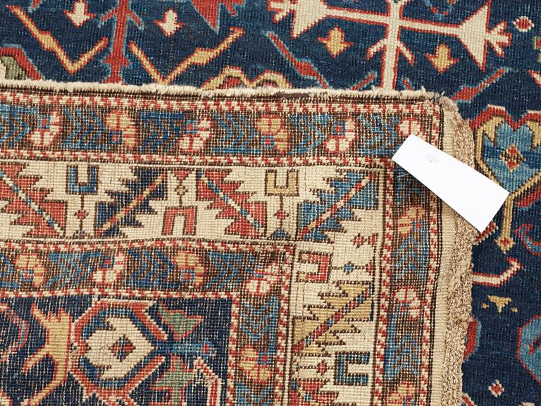 ANTIQUE SHIRVAN RUNNER. 461 x 120,5 cm.