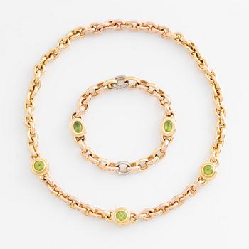 Gaudy, necklace and bracelet with peridot and aquamarines.