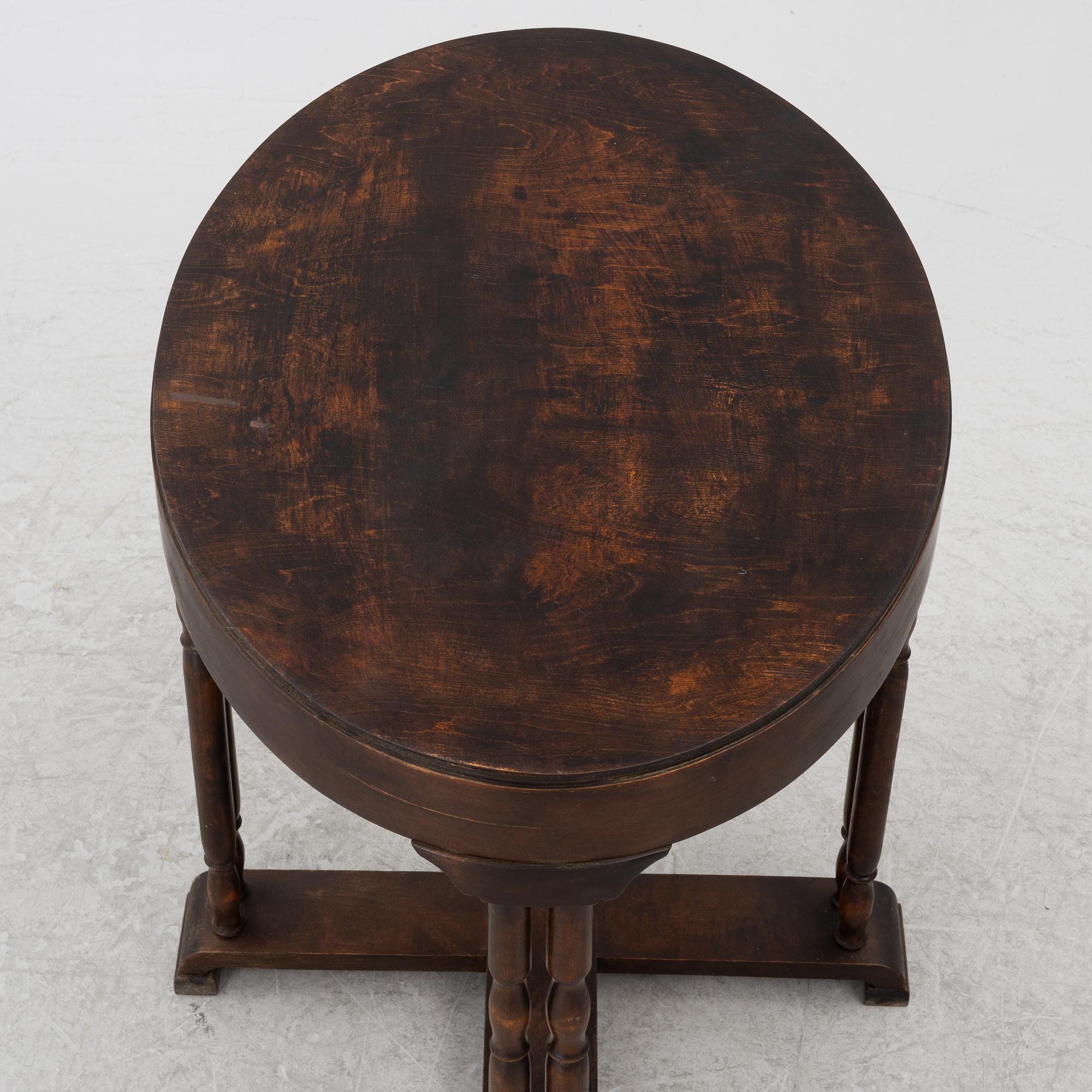 Sidobord, 1900-talets första hälft.