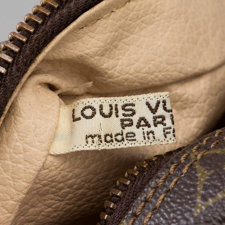 Louis Vuitton, toilet bag.