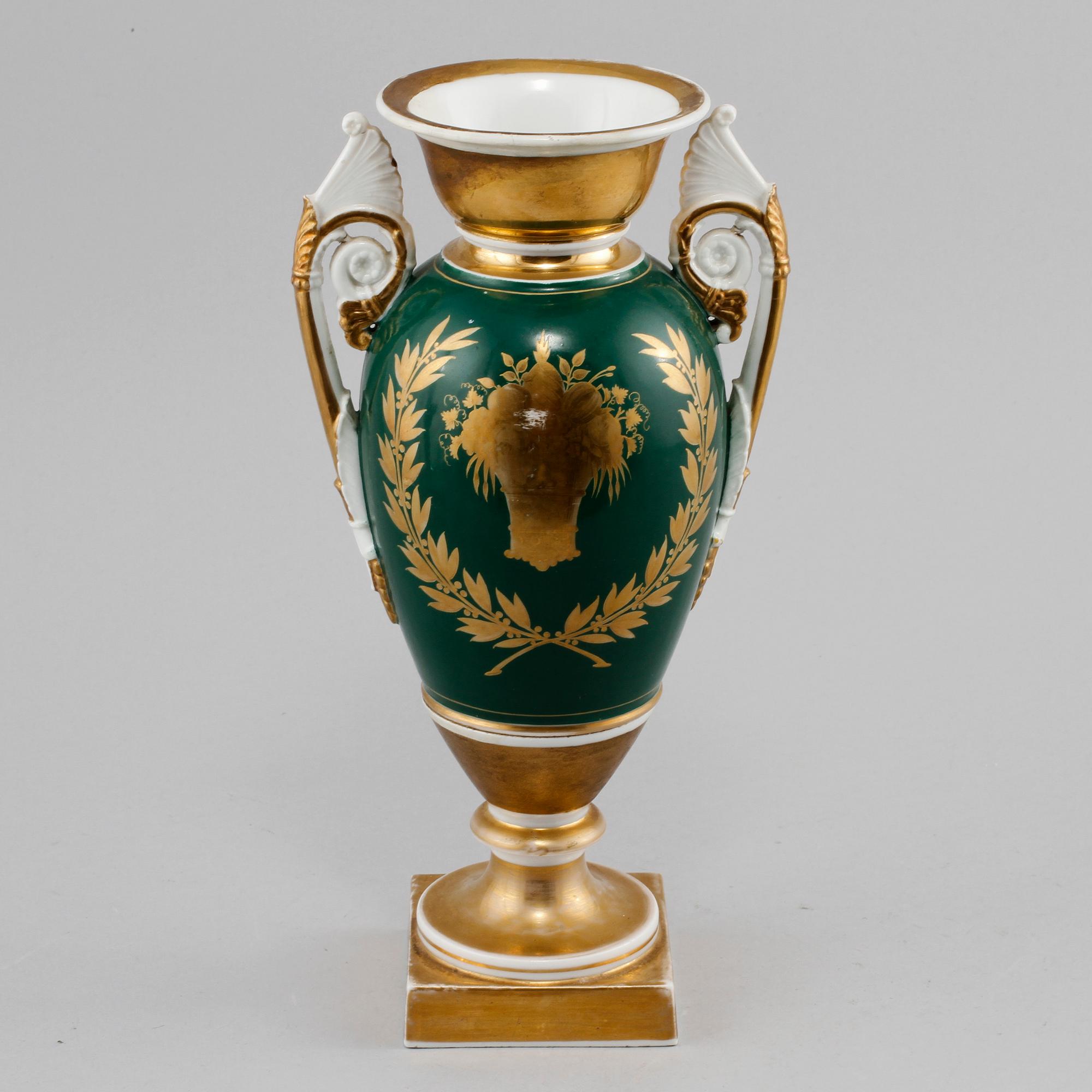 URNA, porslin, empire, 1800-talets första hälft.