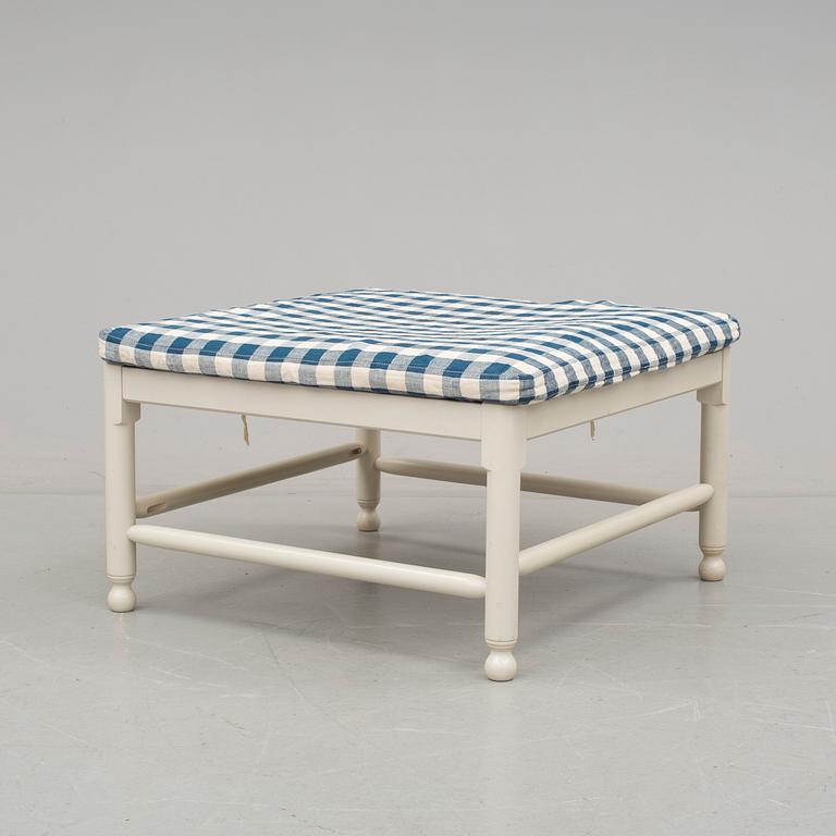 FOTPALL, "Medevi brunn" ur Ikeas 1700-talsserie, 1990-tal.