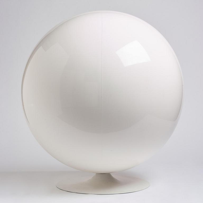 Eero Aarnio, a "Ball Chair", Adelta, Finland, post 1996.