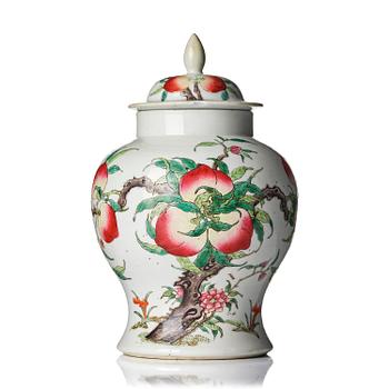 1067. A famille rose 'peach' vase, late Qing dynasty/Republic.