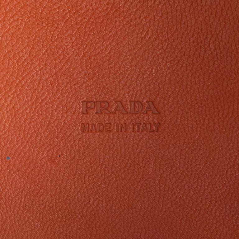 Prada, väska.
