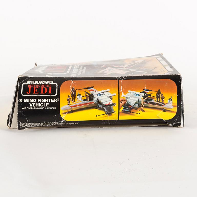 STAR WARS, Darth Vader Tie fighter samt X-wing i kartonger, 1970/80-tal.