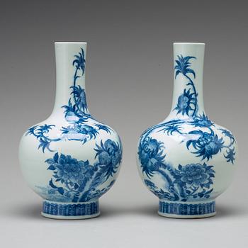 A pair of blue and white Chinese vases, Republic period.