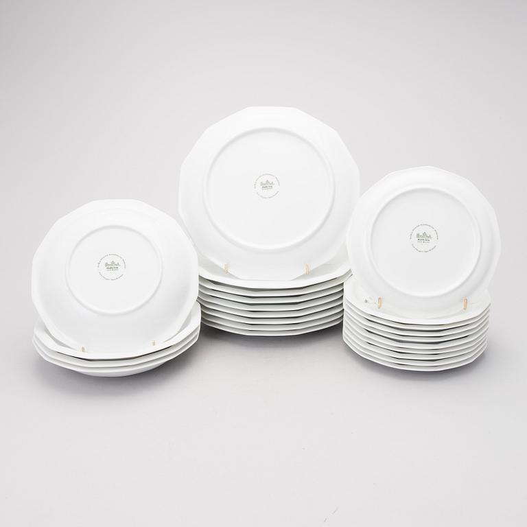 A 53 piece "Winterreise" & "Polygon"  dinner/coffee set by Rut Bryk and Tapio Wirkkala for Rosenthal. Late 20th century.