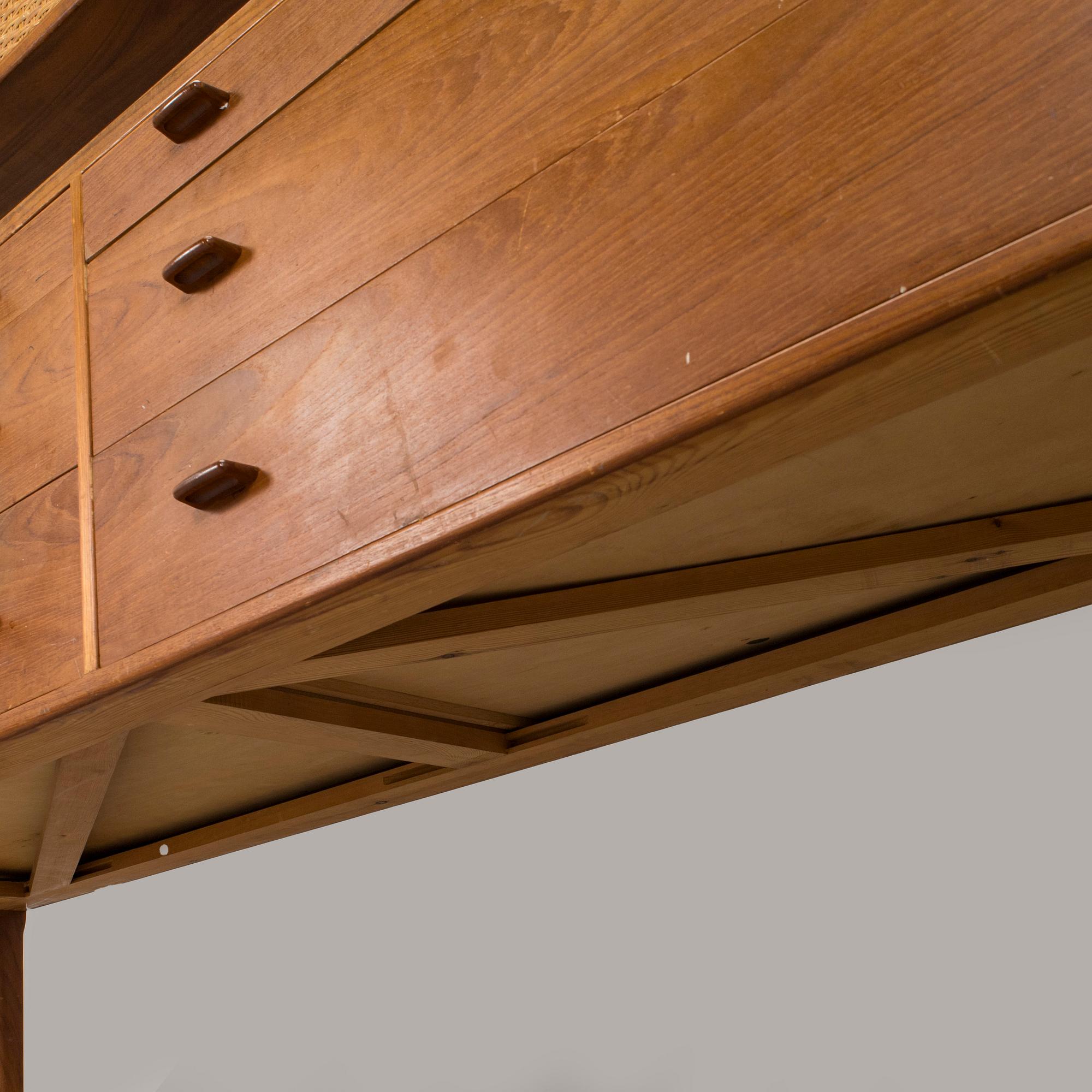 Hans J. Wegner, kaappi, "RY-20" Ry Möbler, Tanska, 1960-luku.