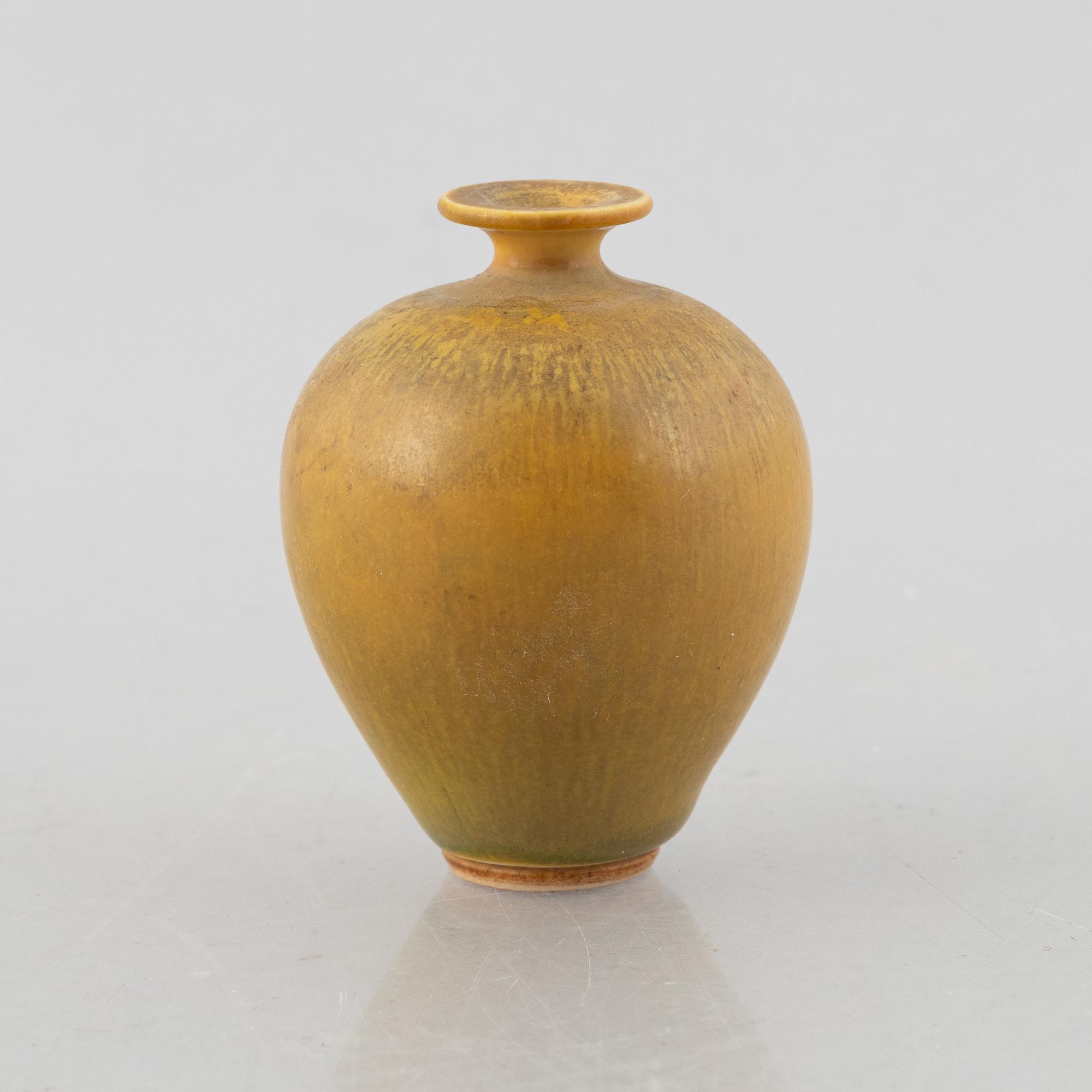 Berndt Friberg, a stoneware miniature vase, Gustavsberg Studio 1976.