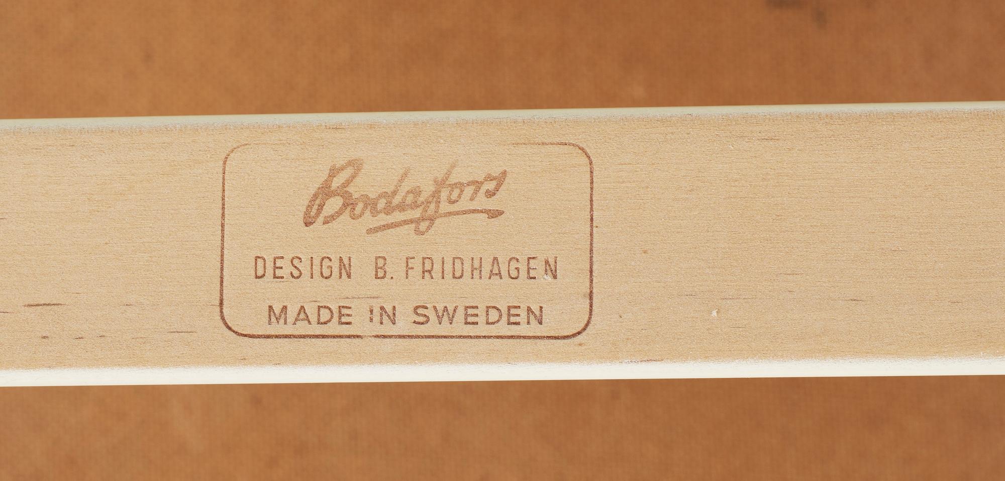 SÄNGBORD, ett par, Bertil Fridhagen, Bodafors, omkring 1900-talets mitt.