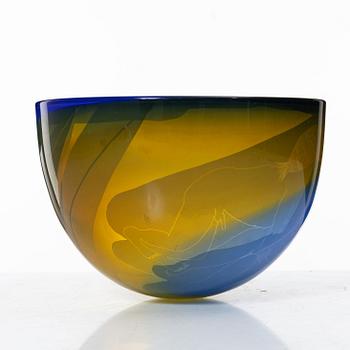 Ann Wolff (Wärff), a bowl, Stenhytta Glass Studio Transjö, blown by Wilke Adolfsson, 1982.