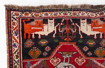 A Shiraz runner, approx. 245 x 89-92 cm.