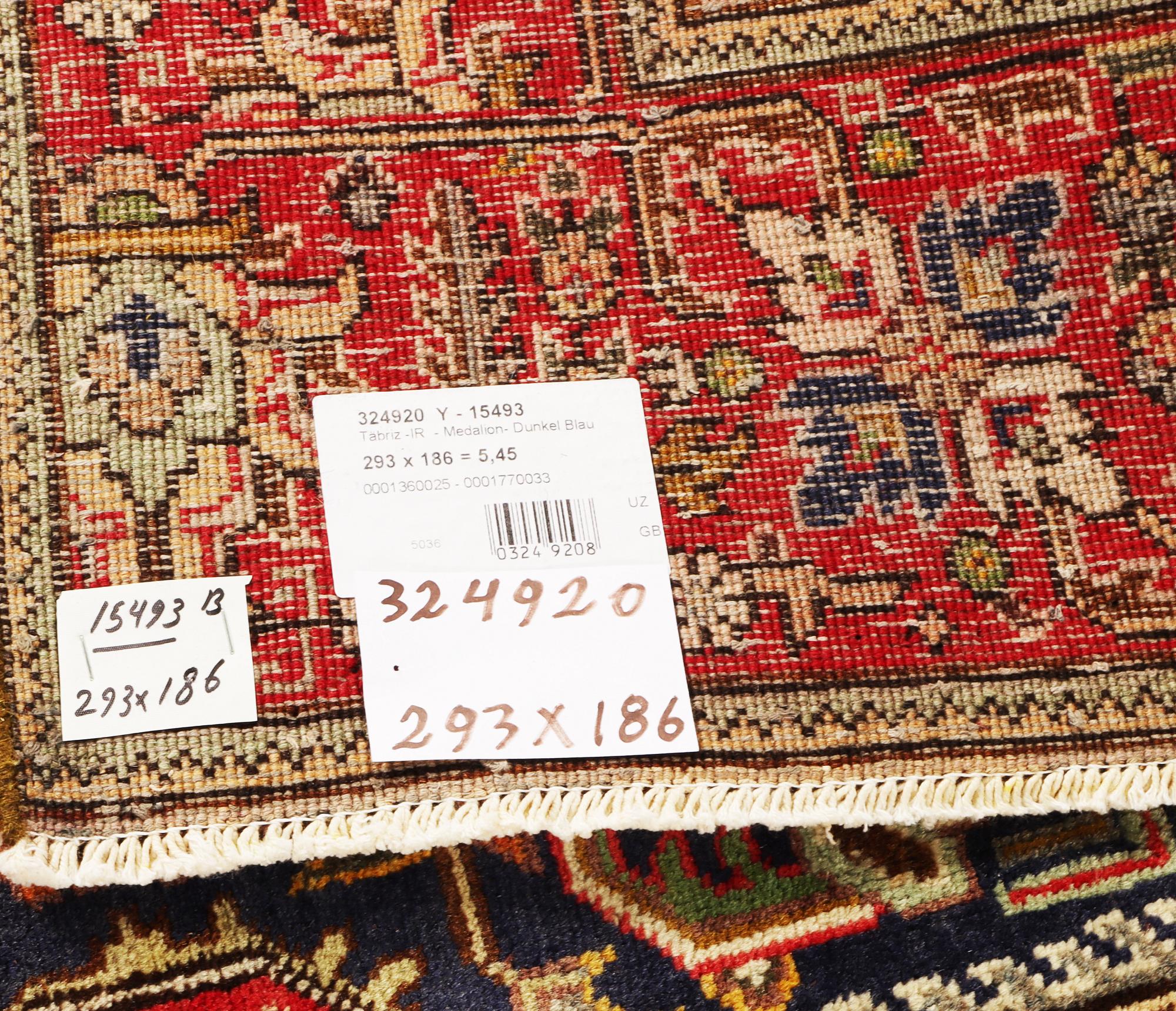 Carpet, Tabriz, approx. 293 x 186 cm.