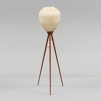 GOLVLAMPA, teak, 1950/60-tal.