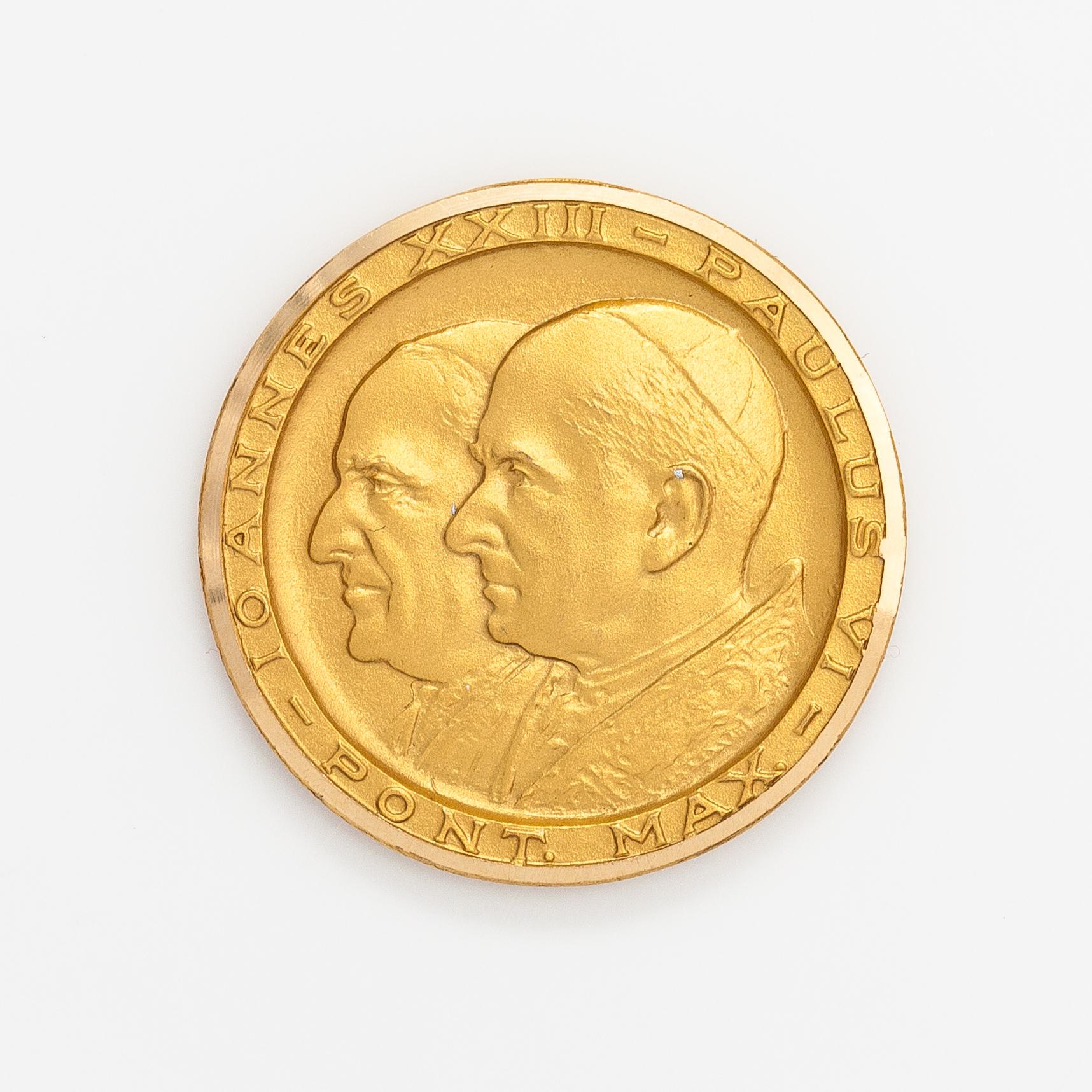 An 18K gold medal, "Pont max. Joannes XXIII - Paulus XV", "Concilium oecumenicum Vatikanum secundum".
