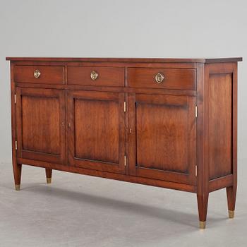 SKÄNK / SIDEBOARD. Engelsk stil, 1900-tal.