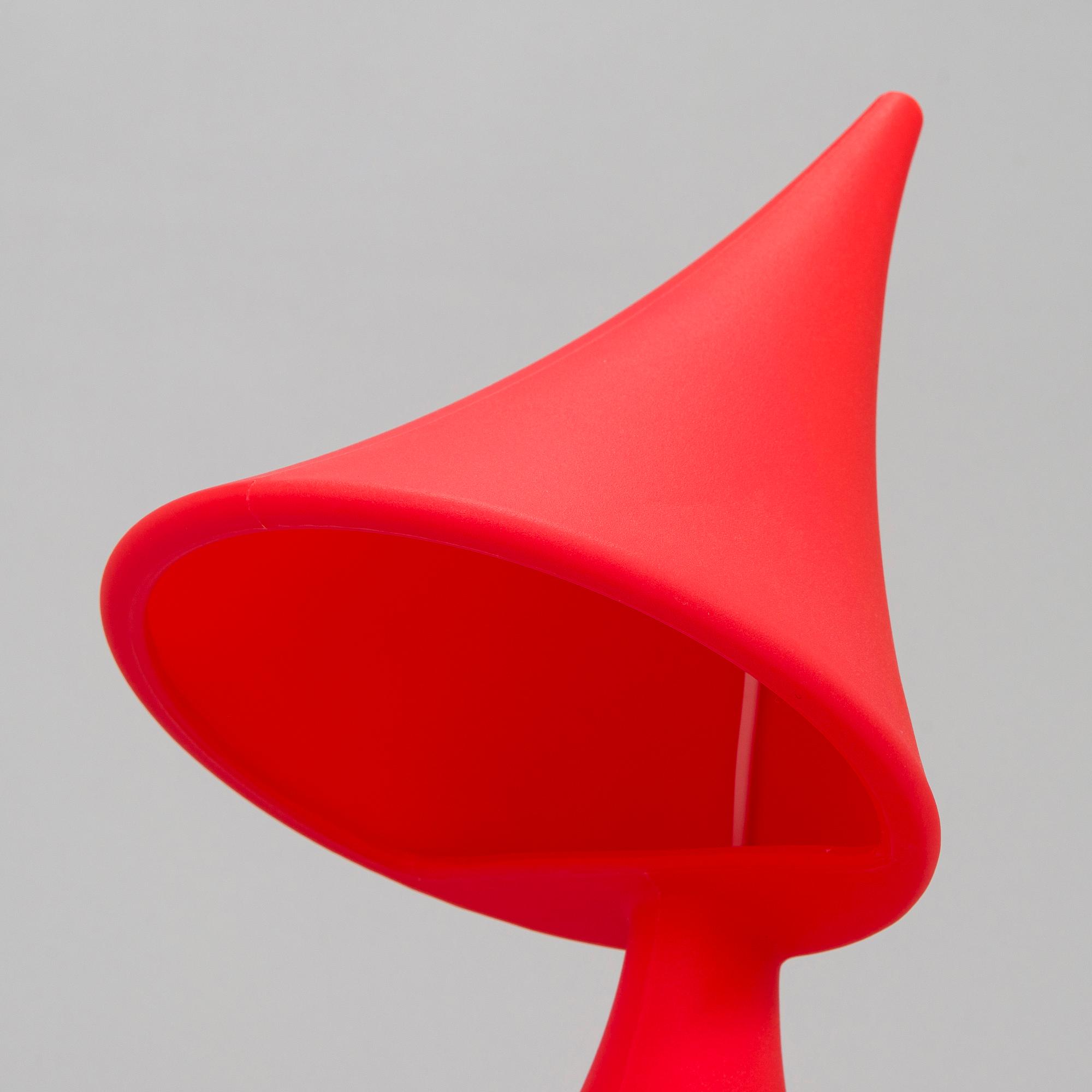 Eero Aarnio, pöytävalaisin, "Nukkumatti, Melaja Oy 2010.