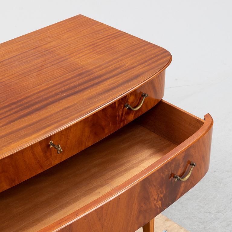 A  mahogany veneered Swedish Modern dresser, 1940's/50's.