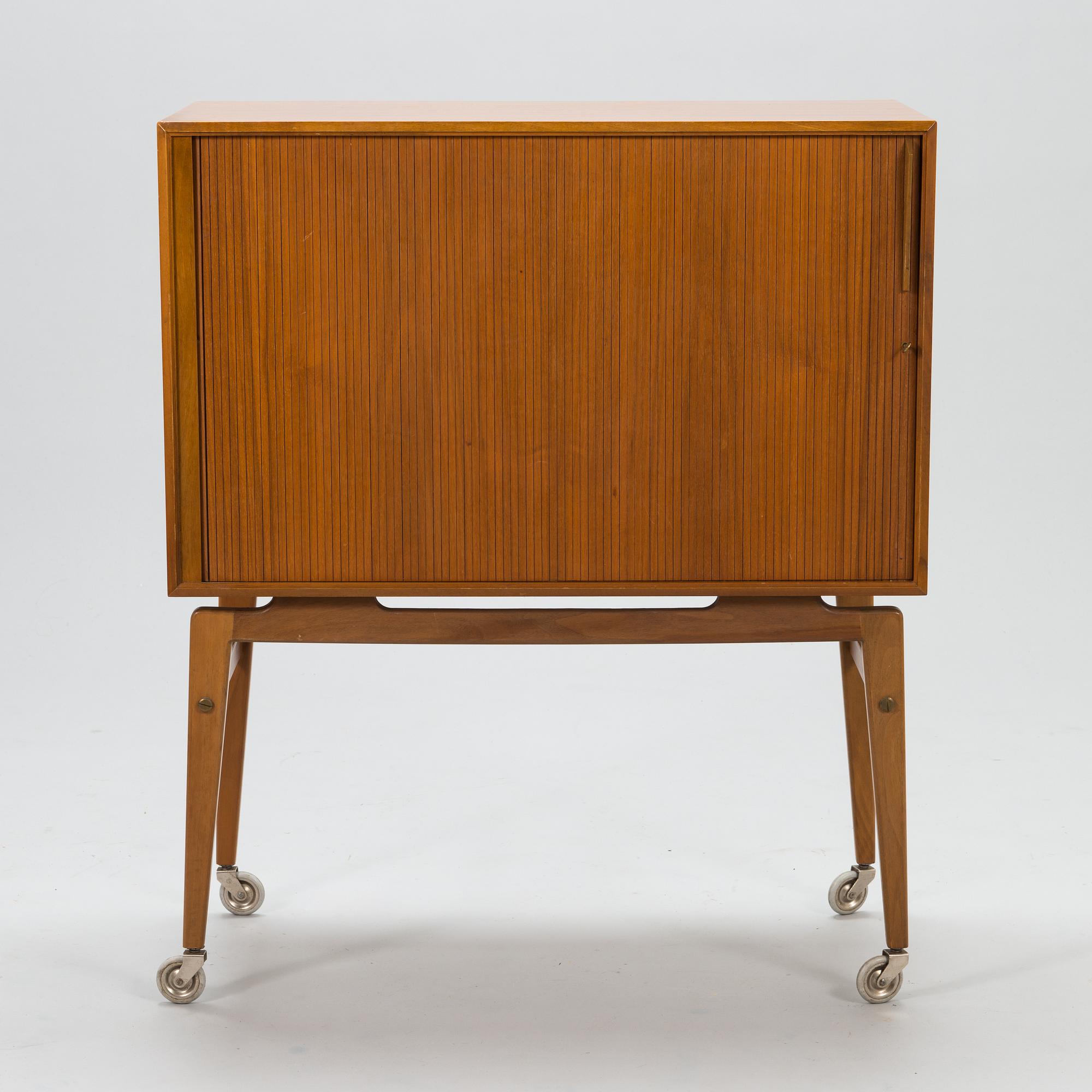 TV-KAAPPI/BAARIKAAPPI, Oy Stockmann Ab, Keravan puusepäntehdas, 1900-luvun puoliväli.
