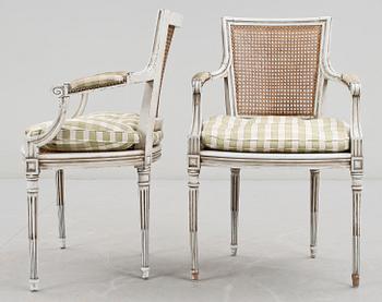 KARMSTOLAR, ett par, gustaviansk stil, omkring 1900.