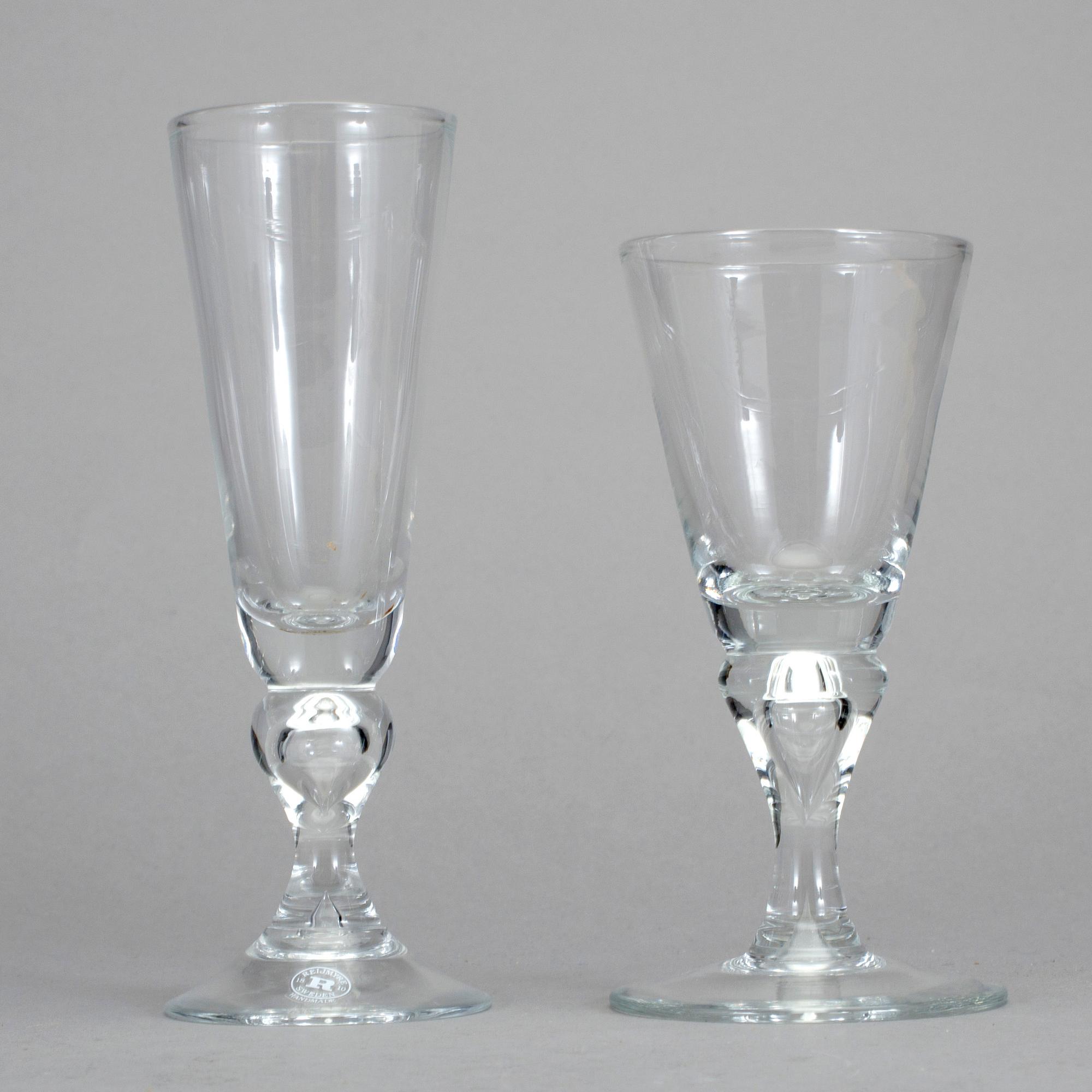 VINGLAS samt CHAMPAGNESTRUTAR, 5+7 st, Rejmyre, 1900-talets slut.