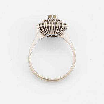 Brilliant cut diamond ring.