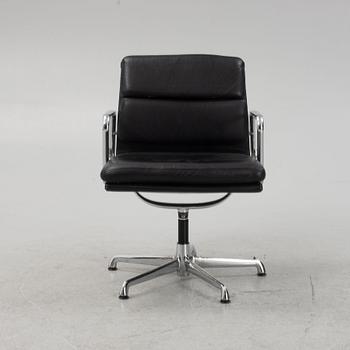 Charles & Ray Eames, a swivel 'Soft Pad Chair EA217', ICF, Italy.