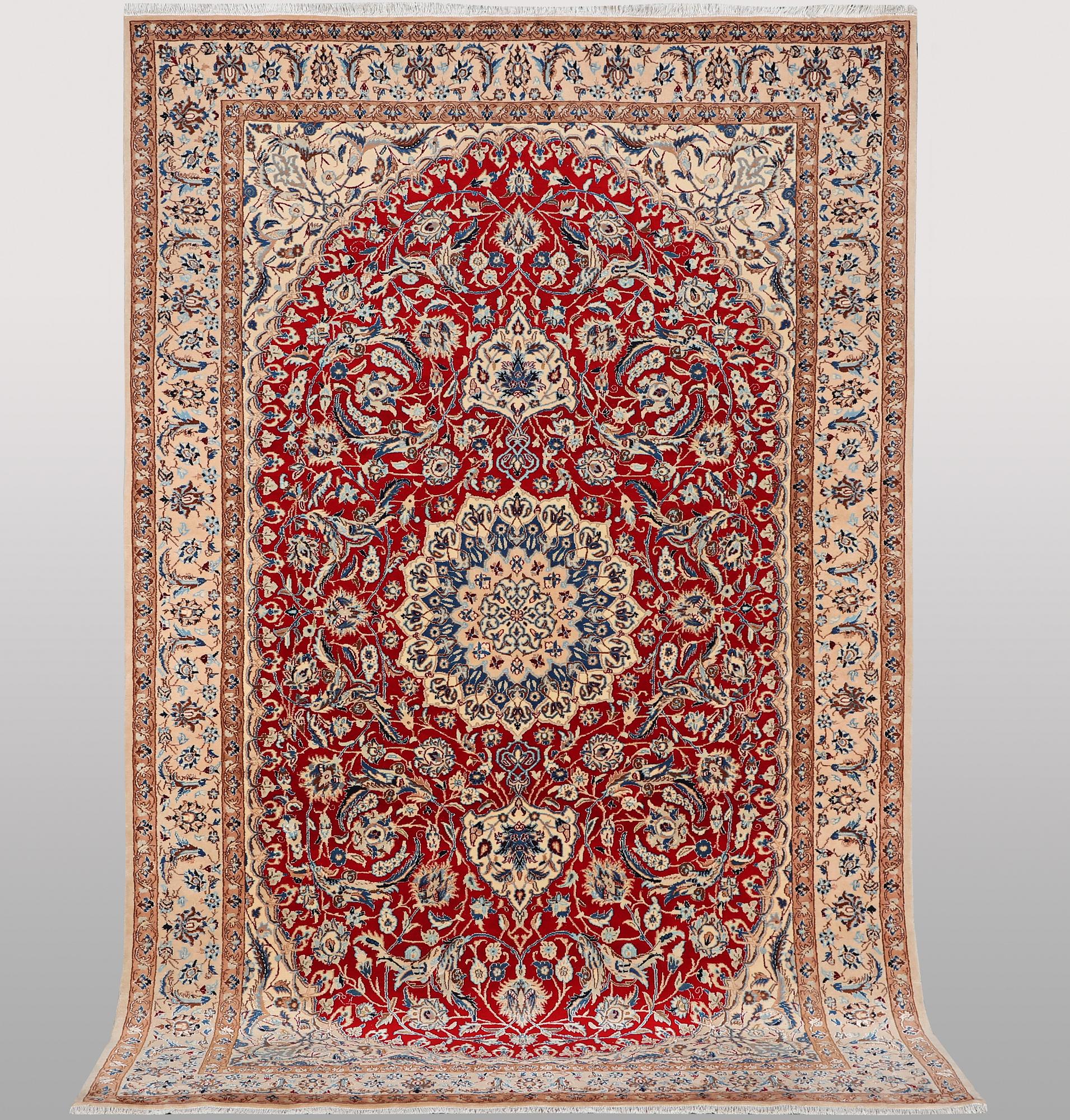A carpet, Nain, part silk, 9 Laa, ca 295 x 178 cm.