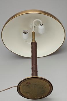 BORDSLAMPA, mässing, EB, 1900-talets mitt.