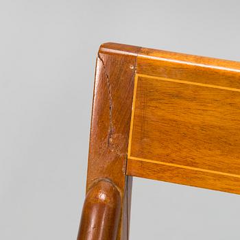 Karmstolar, ett par, empire-stil, 1900-talets första hälft.