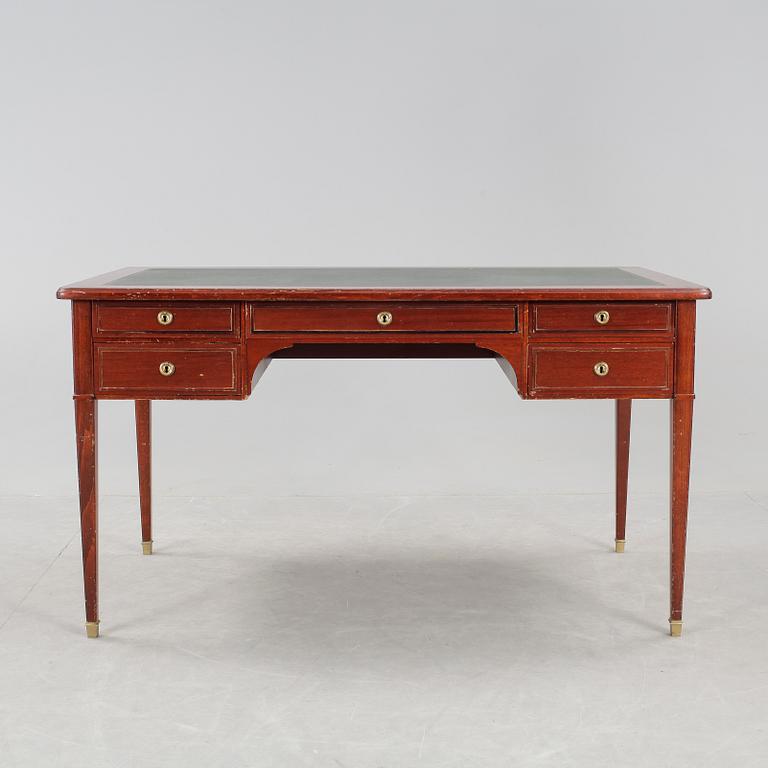 SKRIVBORD, gustaviansk stil, 1900-tal.