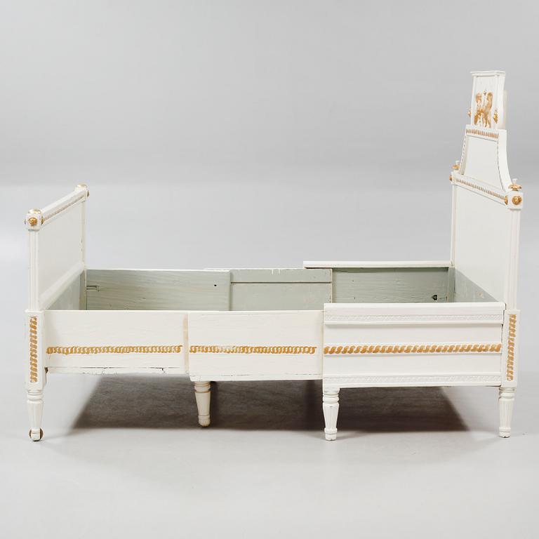 A late gustavian bed, around the year 1800.