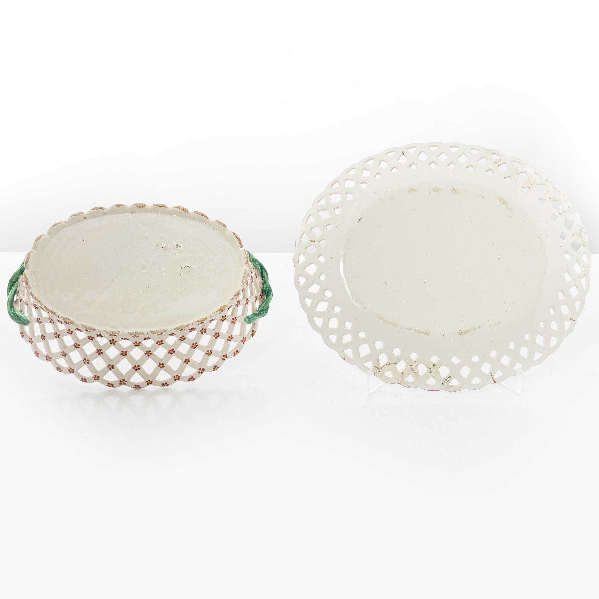 An earthenware openwork bowl and platter, presumably early 20th century.