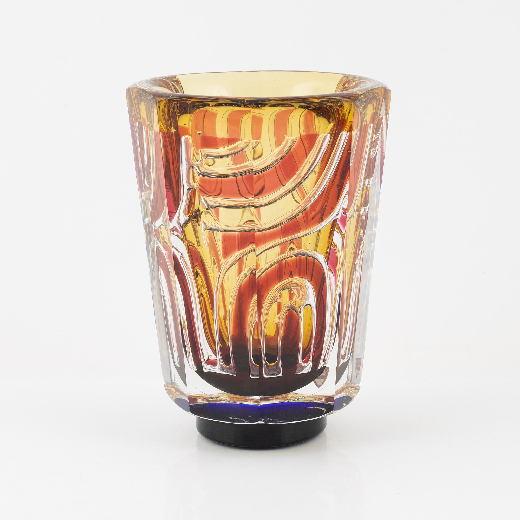 Jan Johansson, a glass vase, 'The Sea III', Orrefors Gallery, 19/40, Sweden 1990.