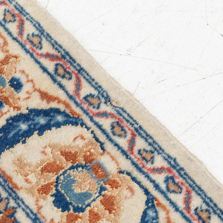 Matta, Isfahan, silkesinslag, ca. 245 x 159 cm.