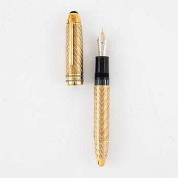 Mont Blanc, fountain pen, 18K gold, Meisterstuck.