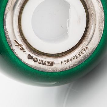 Timo Sarpaneva, salt- och pepparströare, emalj, sterlingsilver, Tillander, Helsingfors 1983.