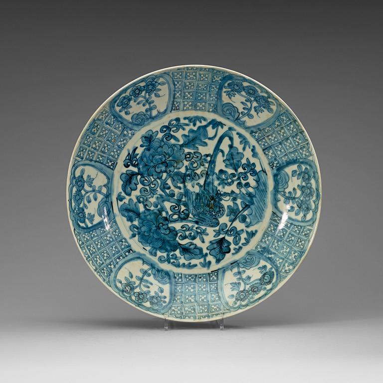 A blue and white charger, Ming dynasty, Wanli (1572-1620).