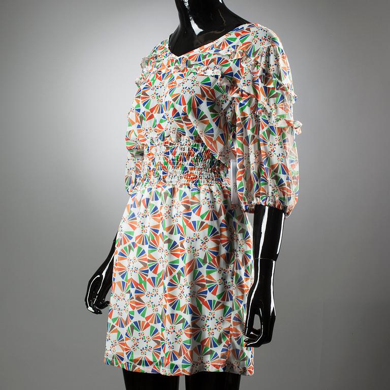 KLÄNNING, Ivana Helsinki.