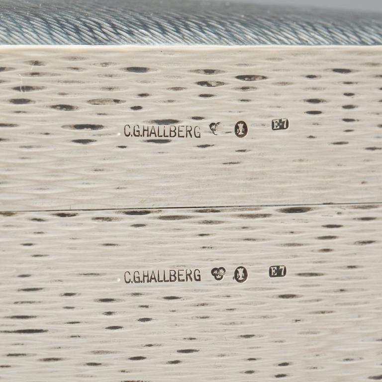 CIGARRSKRIN, silver. CG Hallberg Stockholm 1907. Vikt ca 745 gram exklusive inredning.