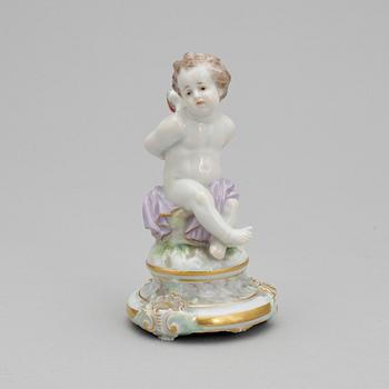 FIGURIN, porslin, Meissen, målad signatur undertill samt "M104" och "17".